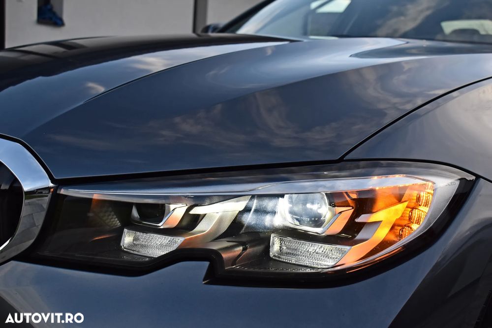 BMW Seria 3 330e Aut. Sport Line - 31