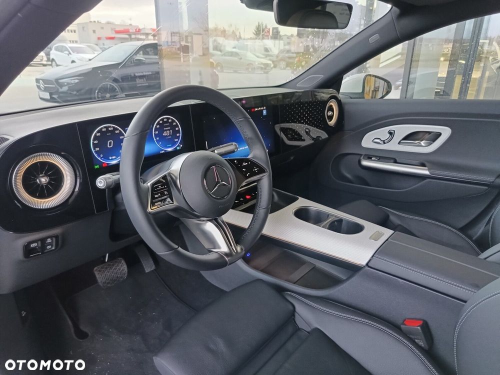 Mercedes-Benz CLA - 9