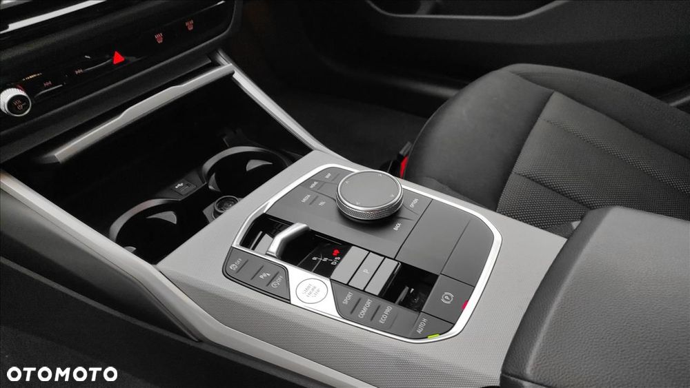 BMW Seria 3 318i Advantage - 14