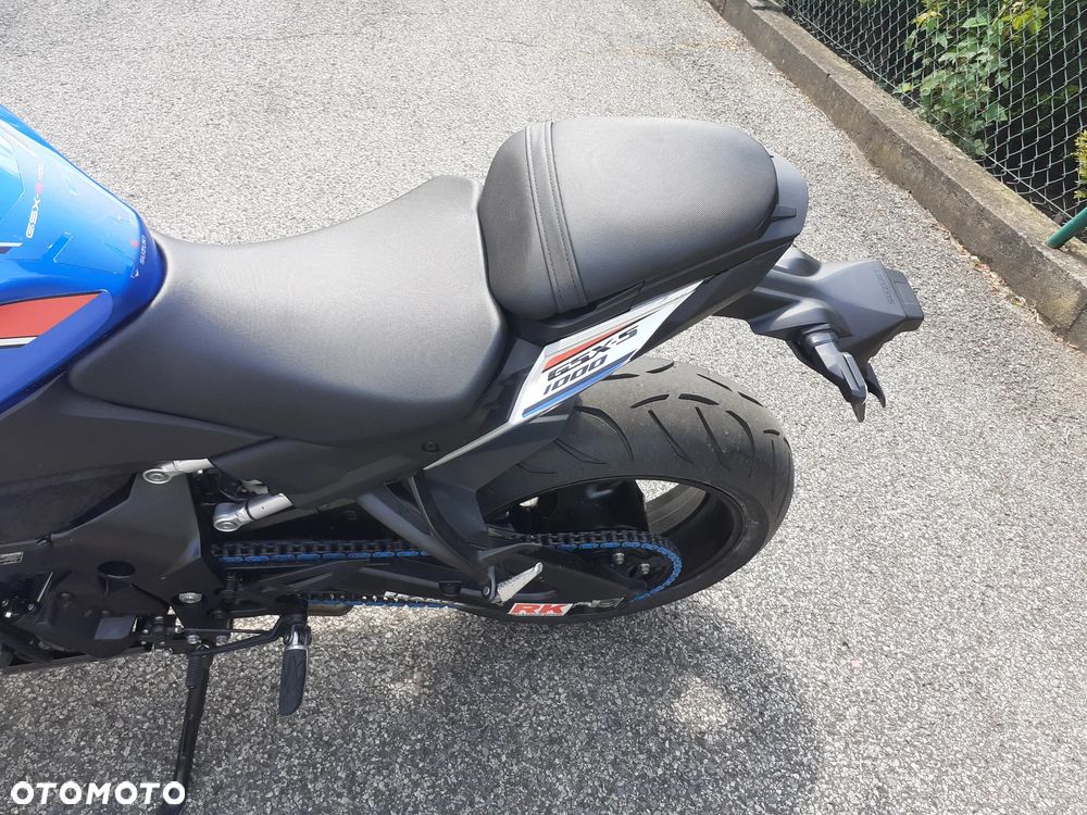Suzuki GSX 1000 - 29