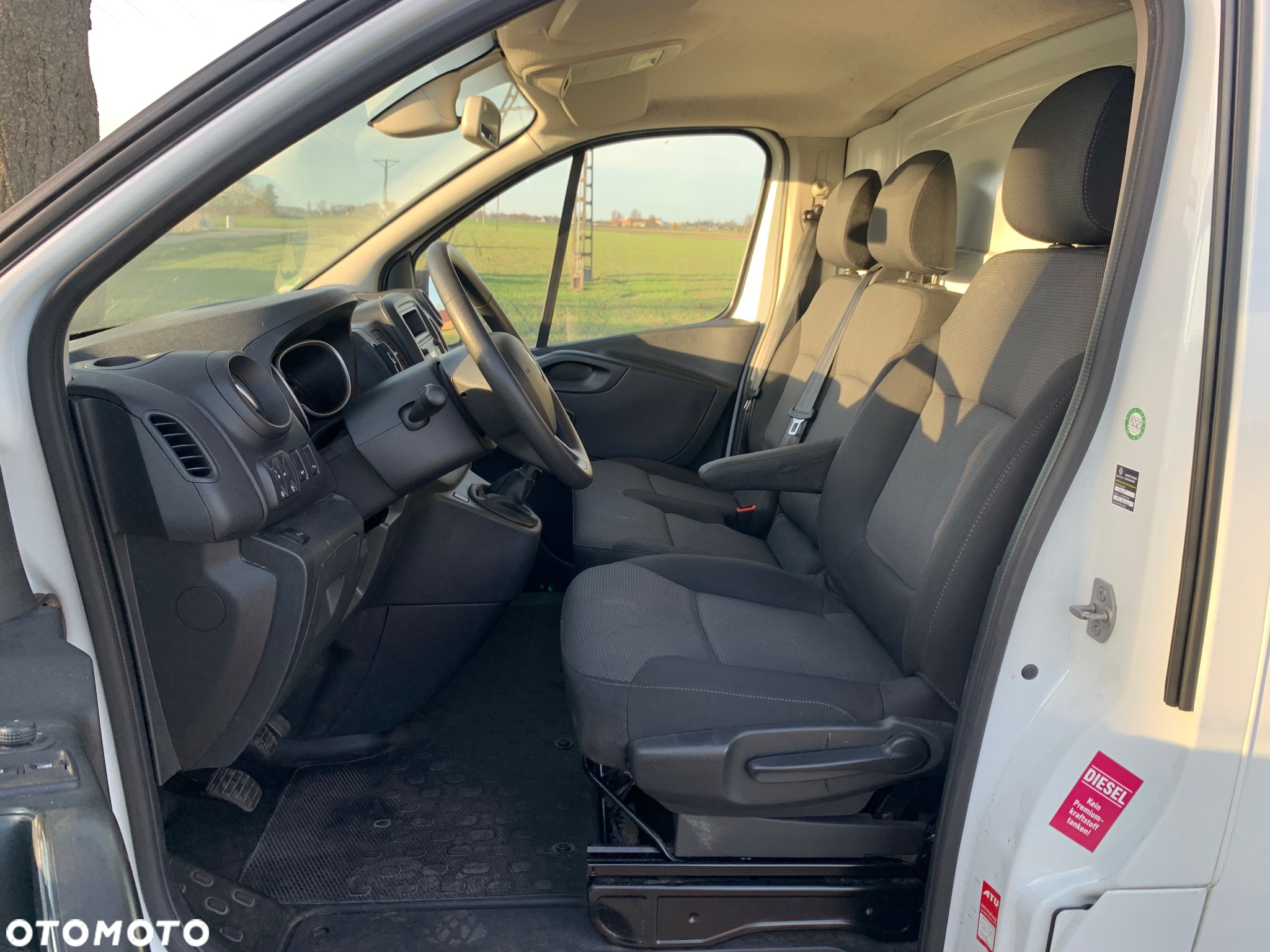 Renault Trafic - 17