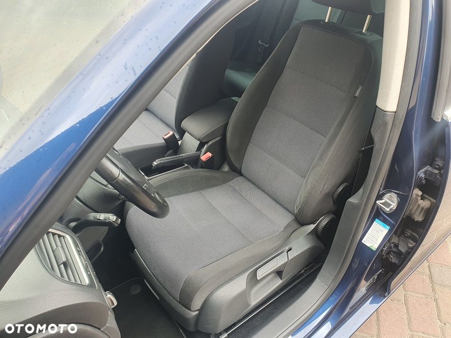 Volkswagen Golf 1.6 TDI DPF Style - 10