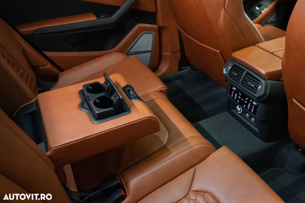 Lamborghini Urus - 32