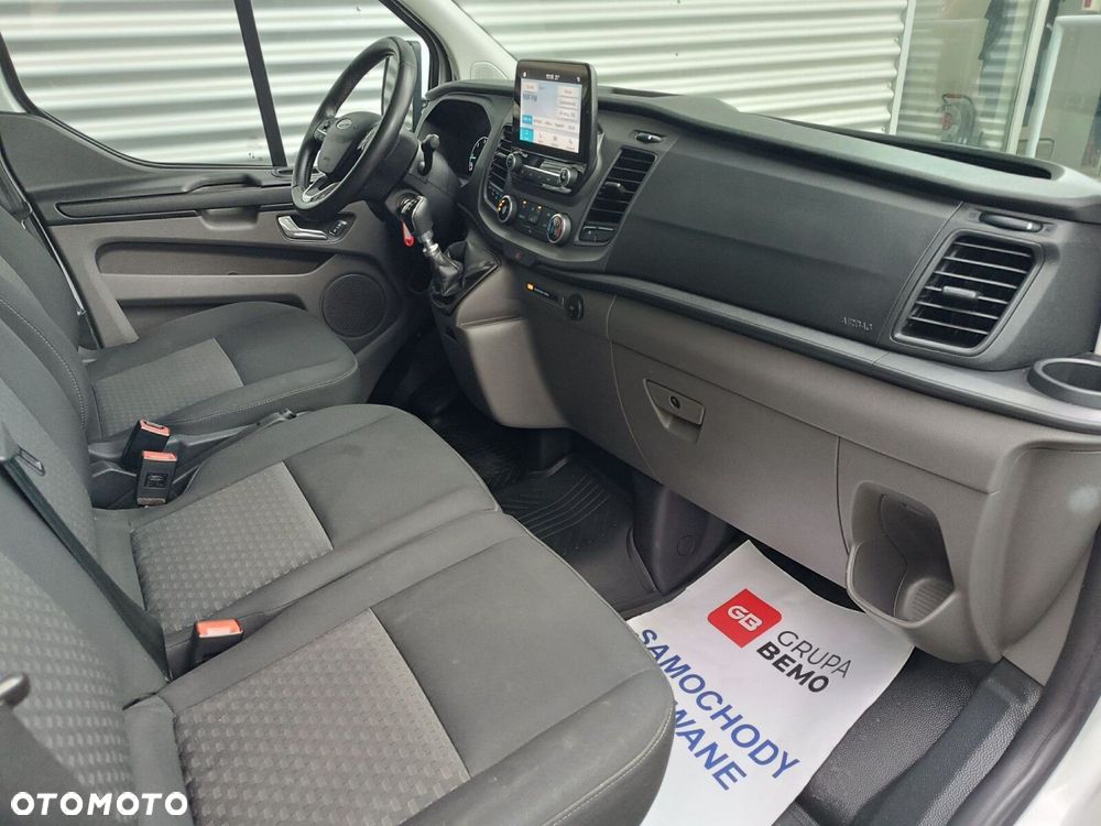 Ford Transit Custom - 11