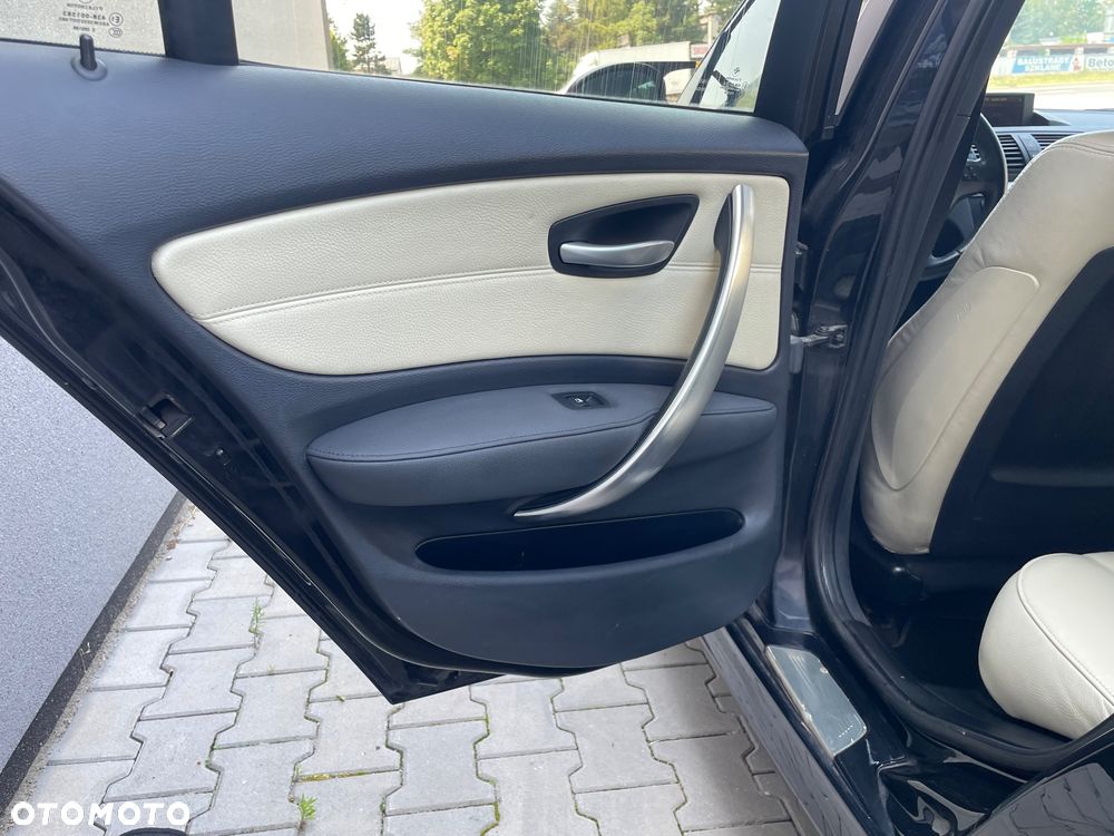 BMW Seria 1 123d DPF Edition Sport - 20