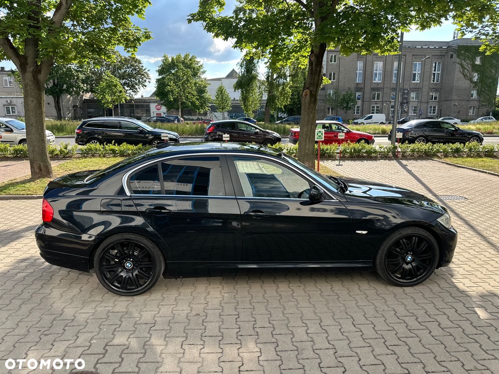 BMW Seria 3 325i - 8