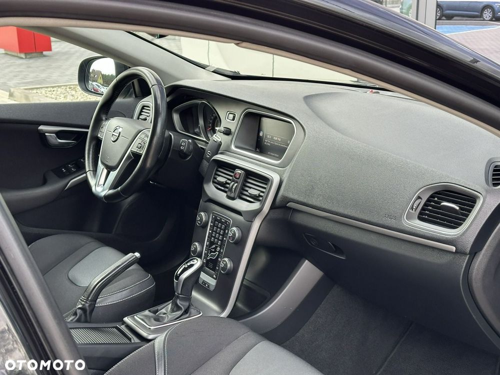 Volvo V40 D3 Geartronic Momentum - 15