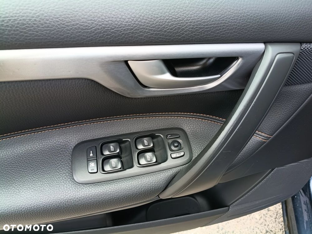 Volvo S60 2.4 Momentum - 12