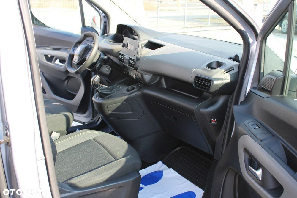 Peugeot Rifter - 27