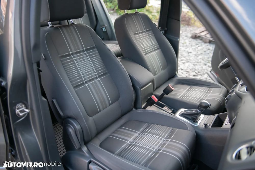 Volkswagen Tiguan - 16