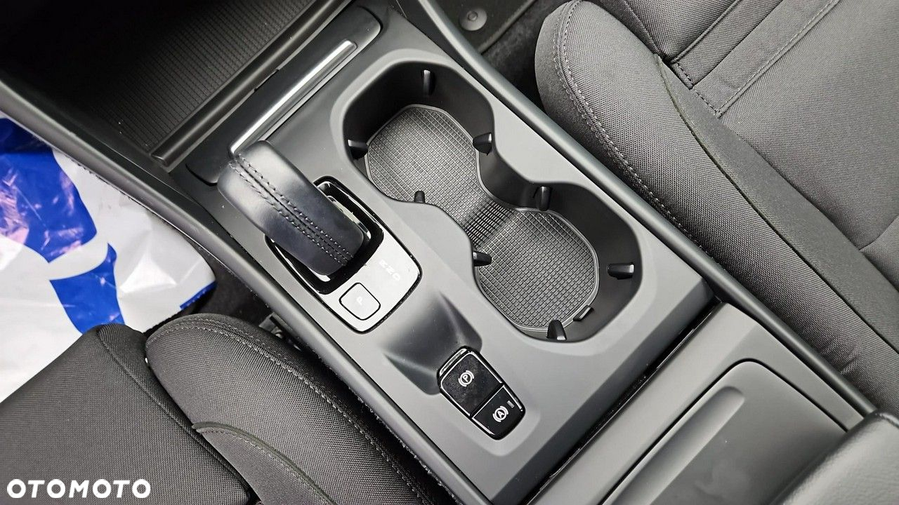 Volvo XC 40 - 18
