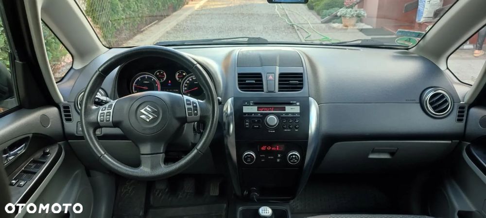 Suzuki SX4 2.0 DDiS 4x2 Comfort - 10