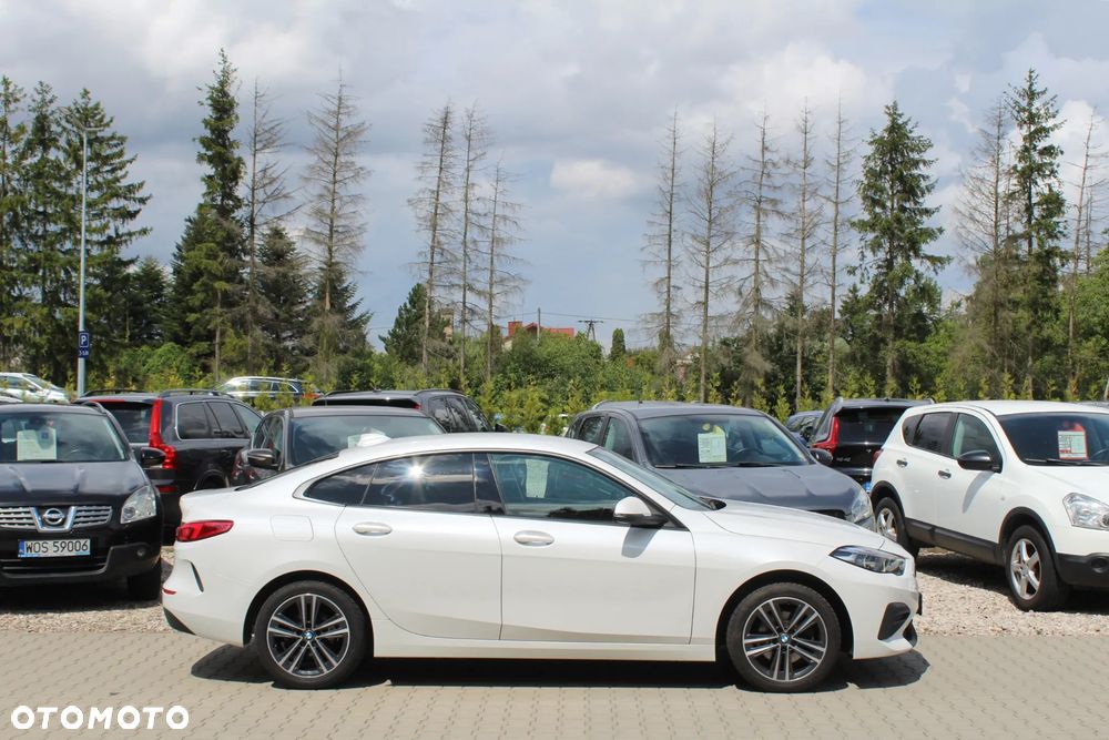 BMW Seria 2 218i - 4