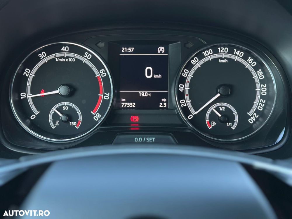 Skoda Fabia 1.0 MPI Cool Plus - 8