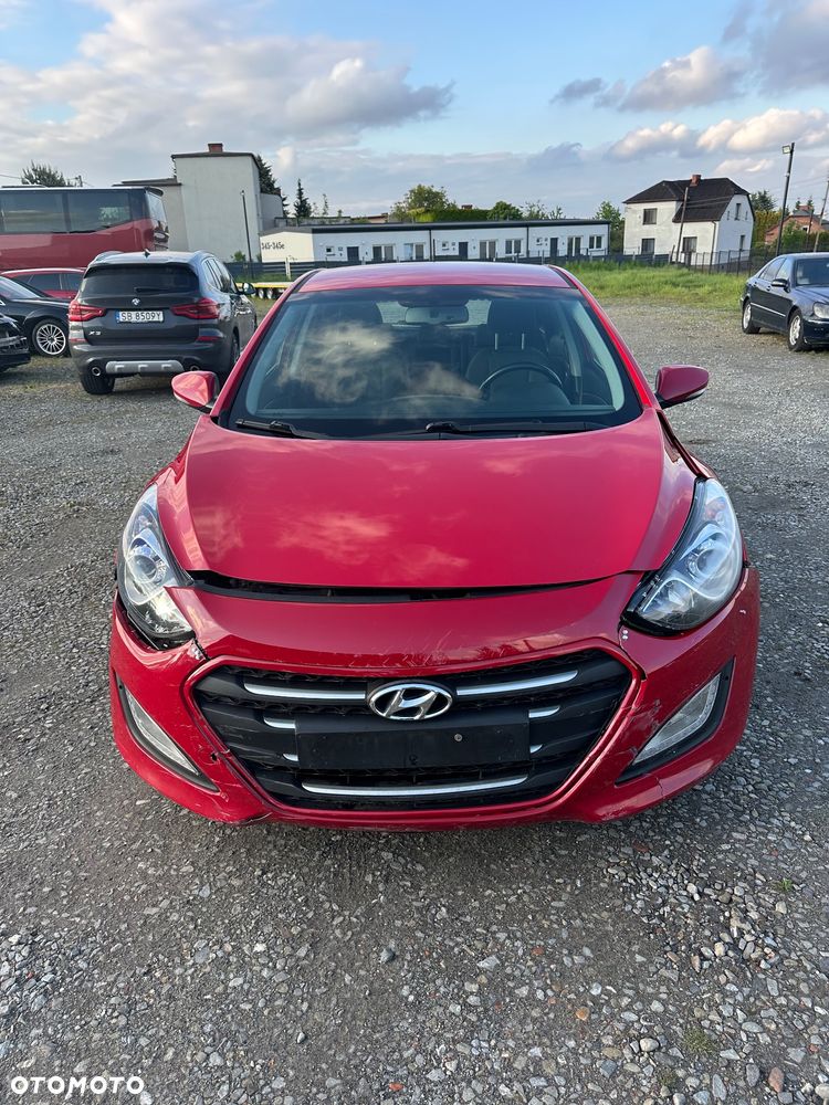 Hyundai i30 1.6 Comfort - 9