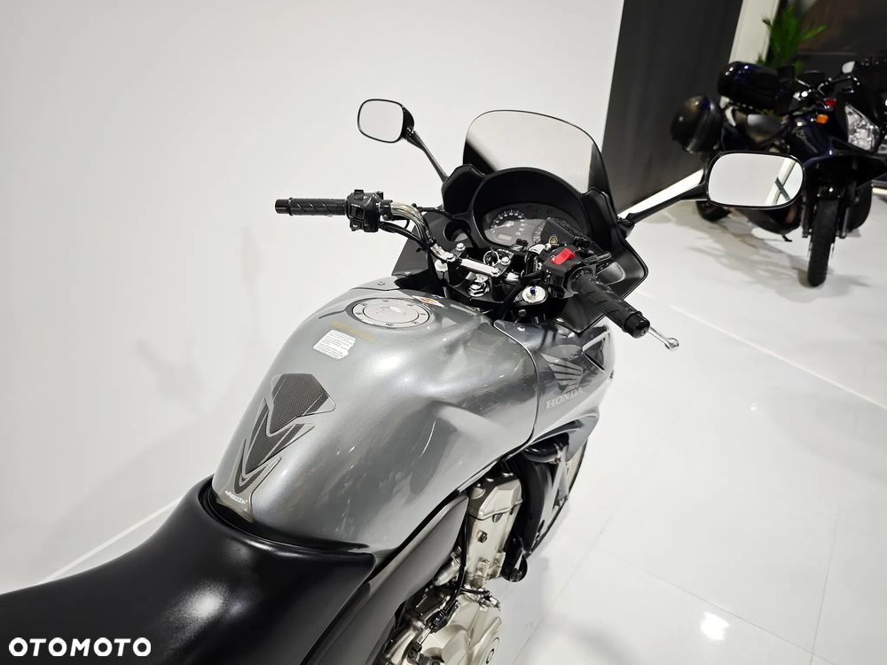 Honda CBF - 9