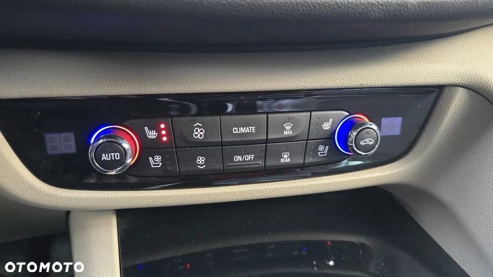 Opel Insignia 1.6 Direct InjectionTurbo Dynamic - 16