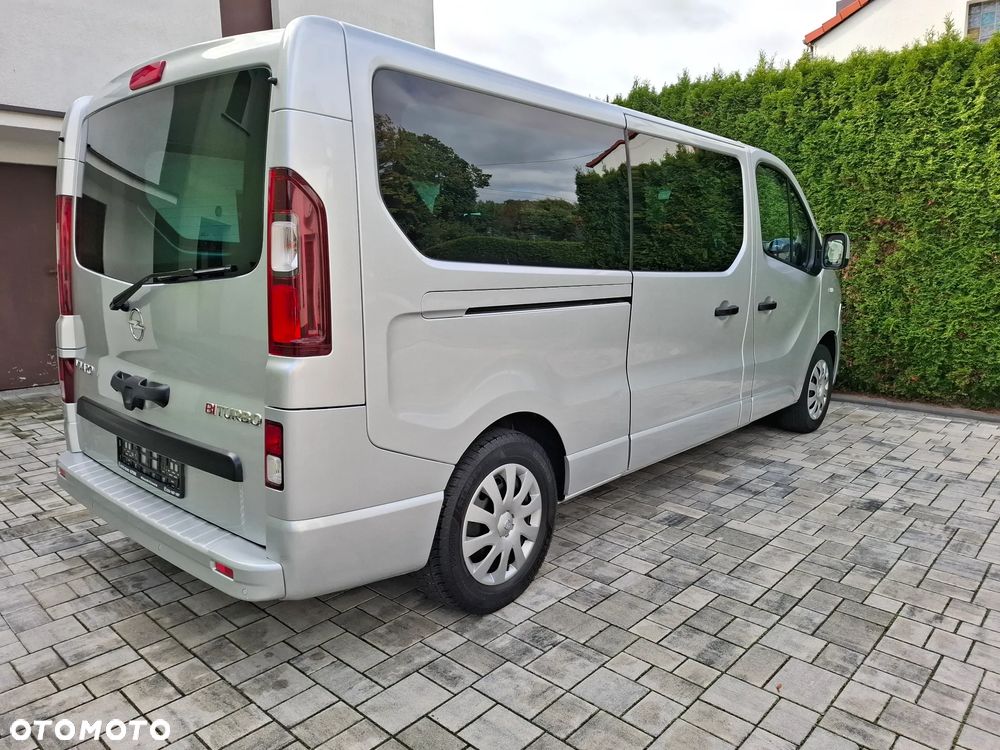 Opel Vivaro - 11