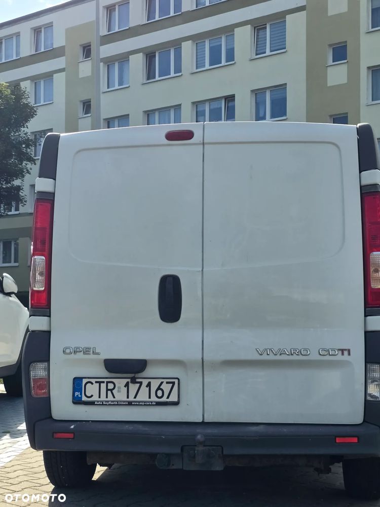 Opel Vivaro L1H1 2.7t - 12