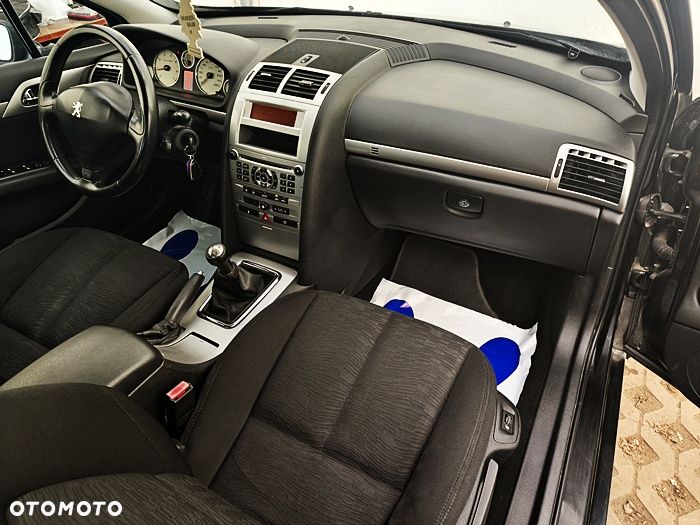 Peugeot 407 - 37