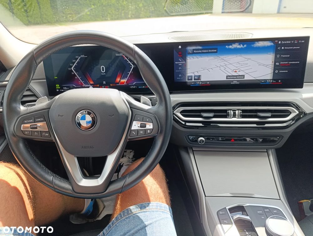 BMW Seria 3 320d xDrive mHEV - 21