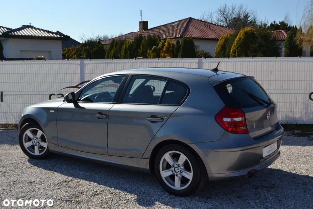 BMW Seria 1 - 10