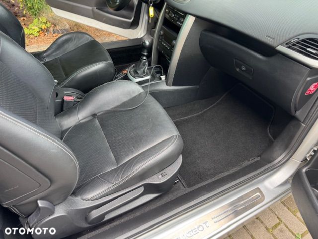 Peugeot 207 - 2