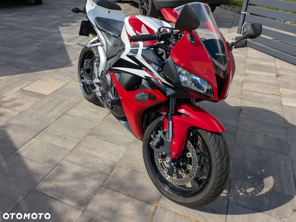 Honda CBR - 6