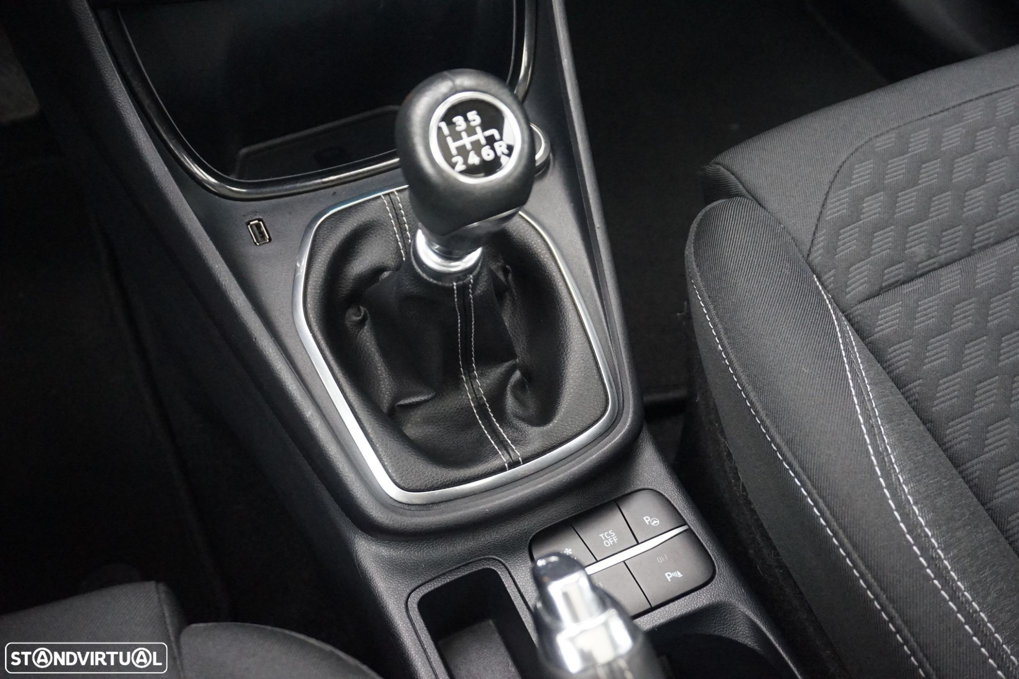 Ford Puma 1.0 EcoBoost MHEV Titanium - 13