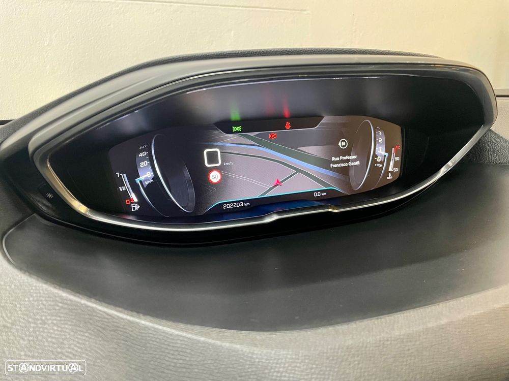 Peugeot 5008 BlueHDI 130 Allure - 21