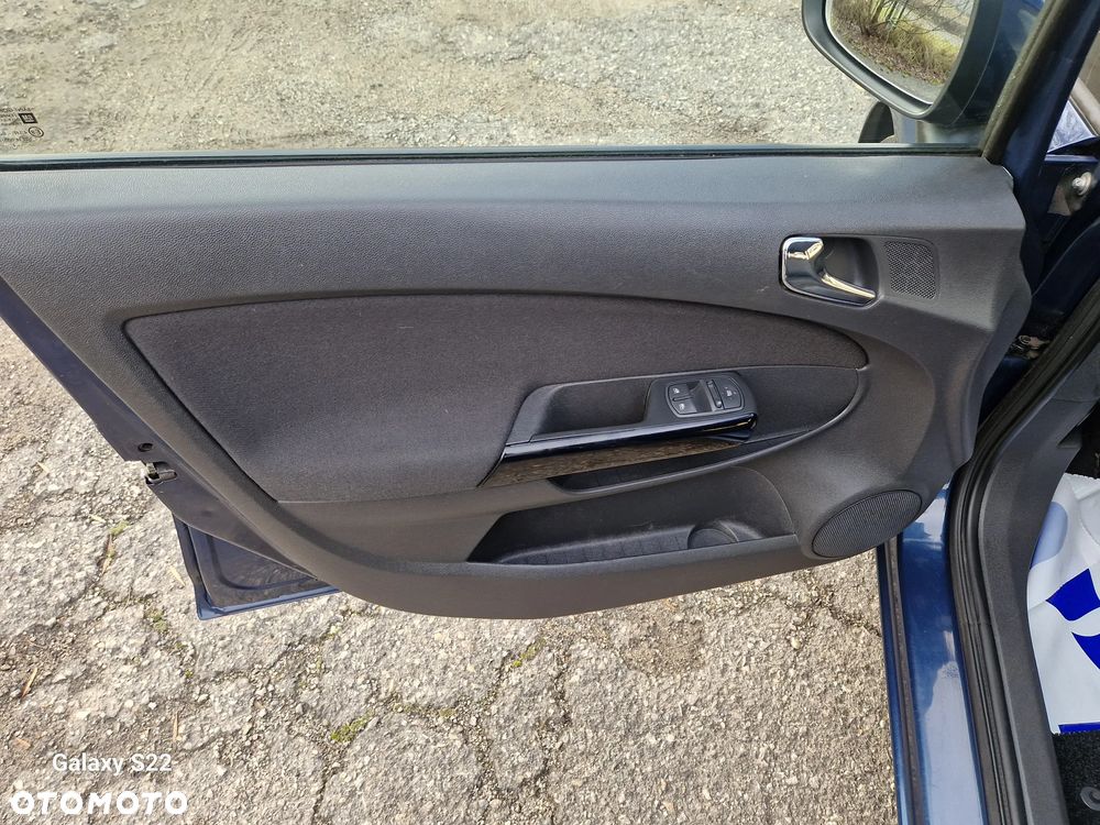 Opel Corsa 1.4 16V Active - 13