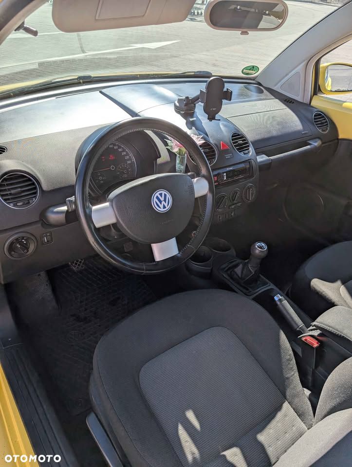 Volkswagen New Beetle 1.6 - 7