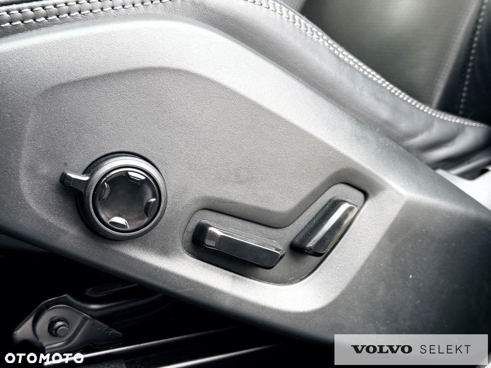Volvo XC 60 - 22