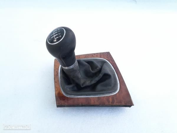 Aro / Moldura Seletor Velocidade Audi A3 (8P1) - 1