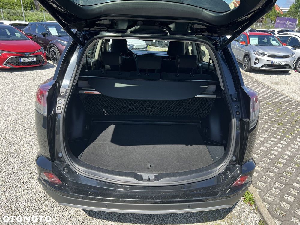 Toyota RAV4 Hybrid Premium 4x2 - 12