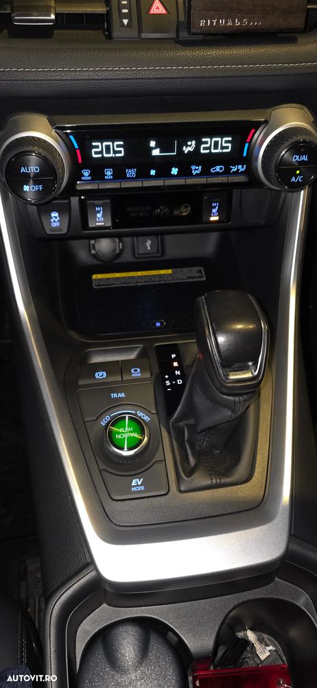 Toyota RAV4 2.5 Hybrid VVT-iE 4x4 Luxury - 14