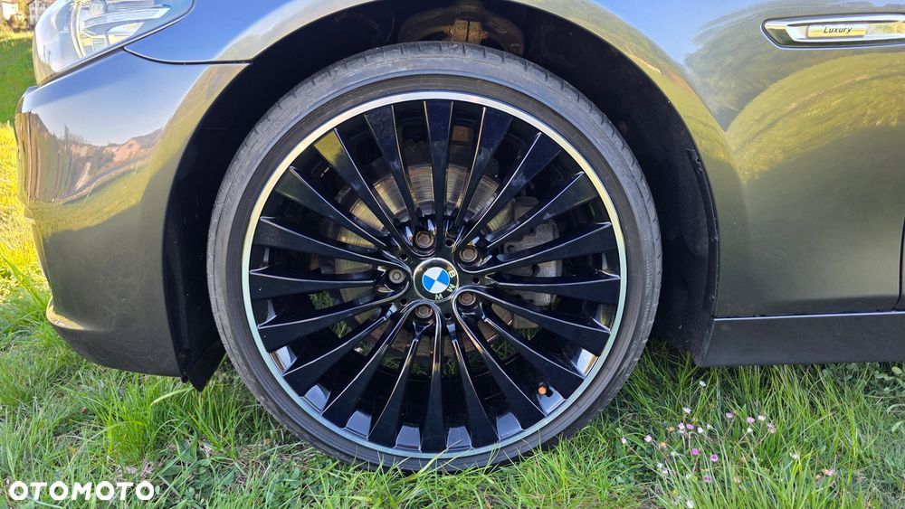 BMW Seria 5 520d xDrive Luxury Line - 4