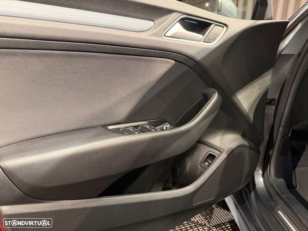 Audi A3 Sportback e-tron 1.4 TFSI Sport S tronic - 13