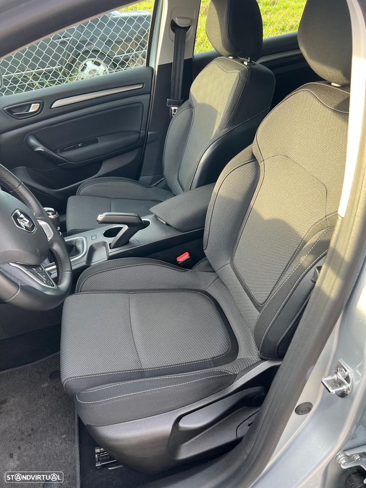 Renault Mégane Sport Tourer 1.5 Blue dCi Equilibre - 8