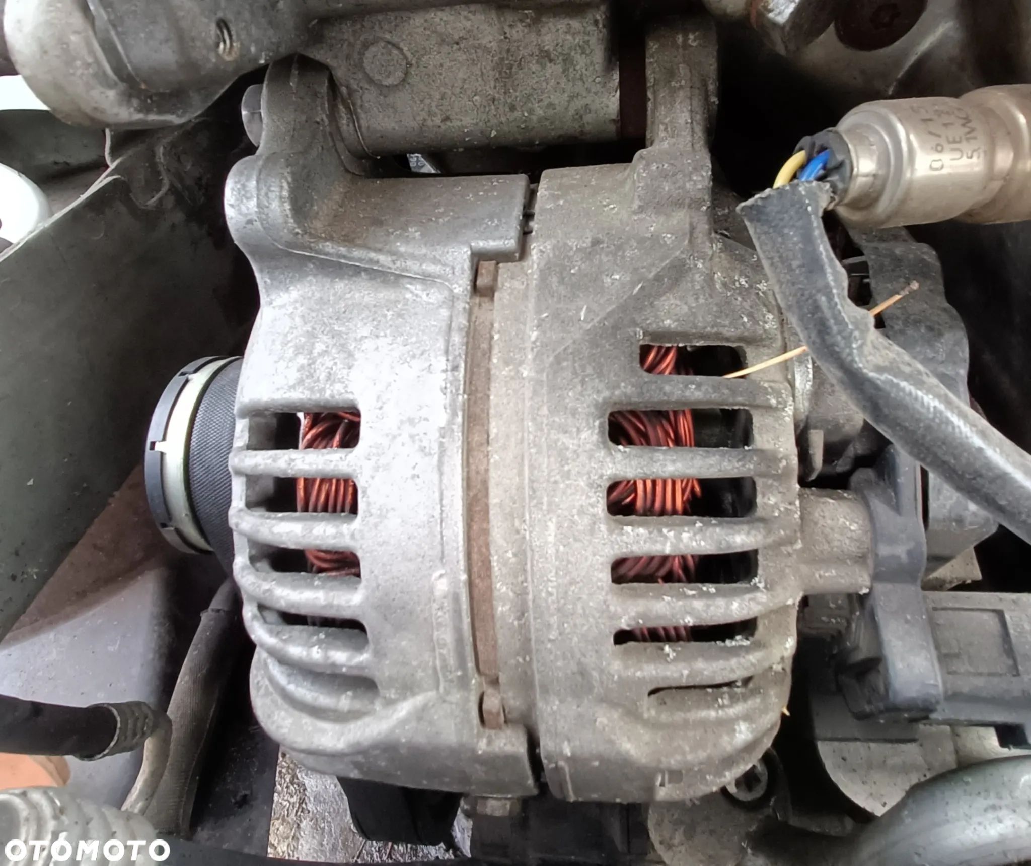 VOLKSWAGEN CADDY III lift 10-15 r. 1,2 TSI 105KM ALTERNATOR * - 1