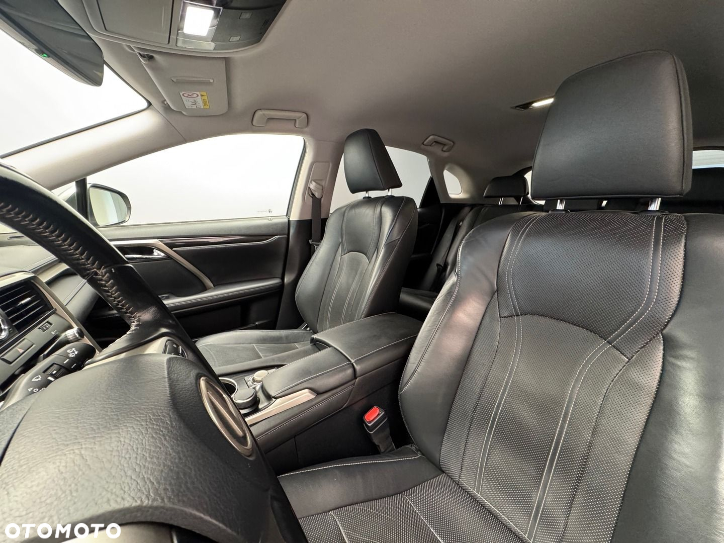 Lexus RX - 13