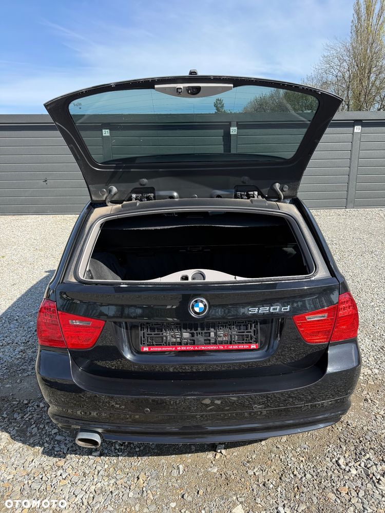 BMW Seria 3 320d DPF - 17