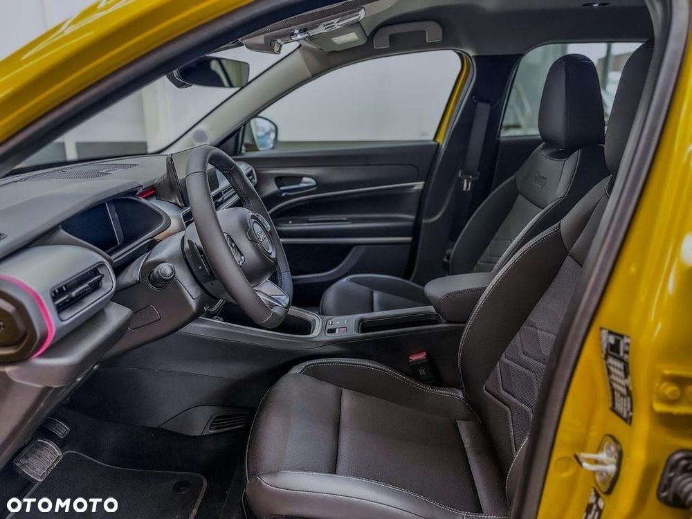 Jeep Avenger 1.2 T3 mHEV Summit FWD eDCT6 - 11