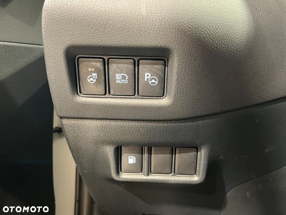 Toyota C-HR Lounge - 20