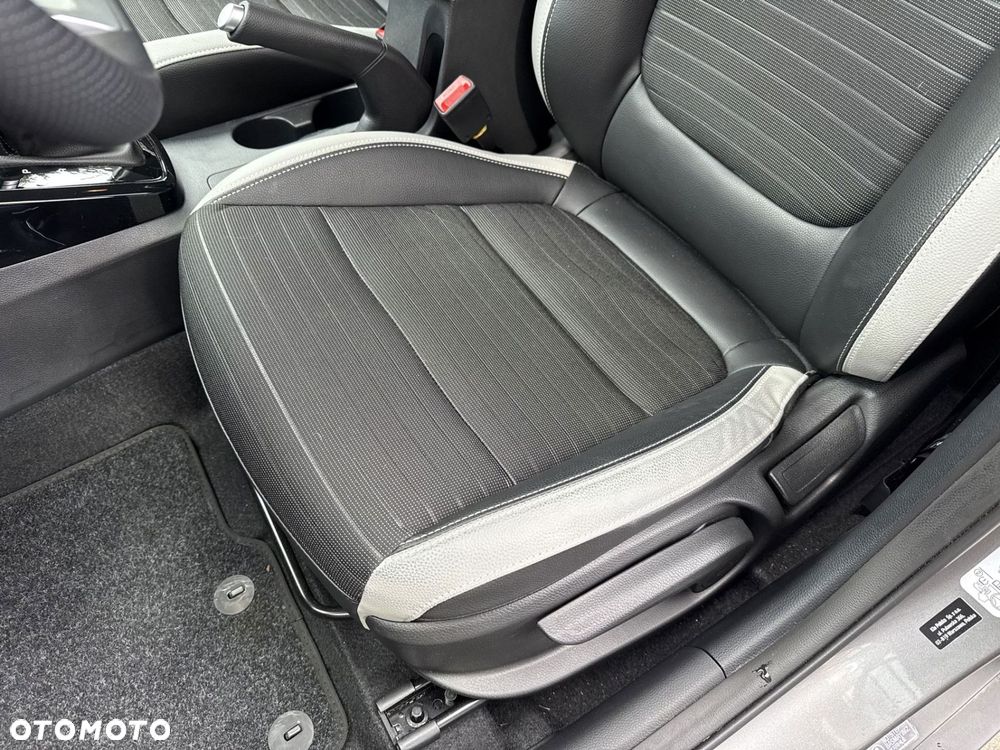 Kia Stonic 1.0 T-GDI Business Line DCT - 12