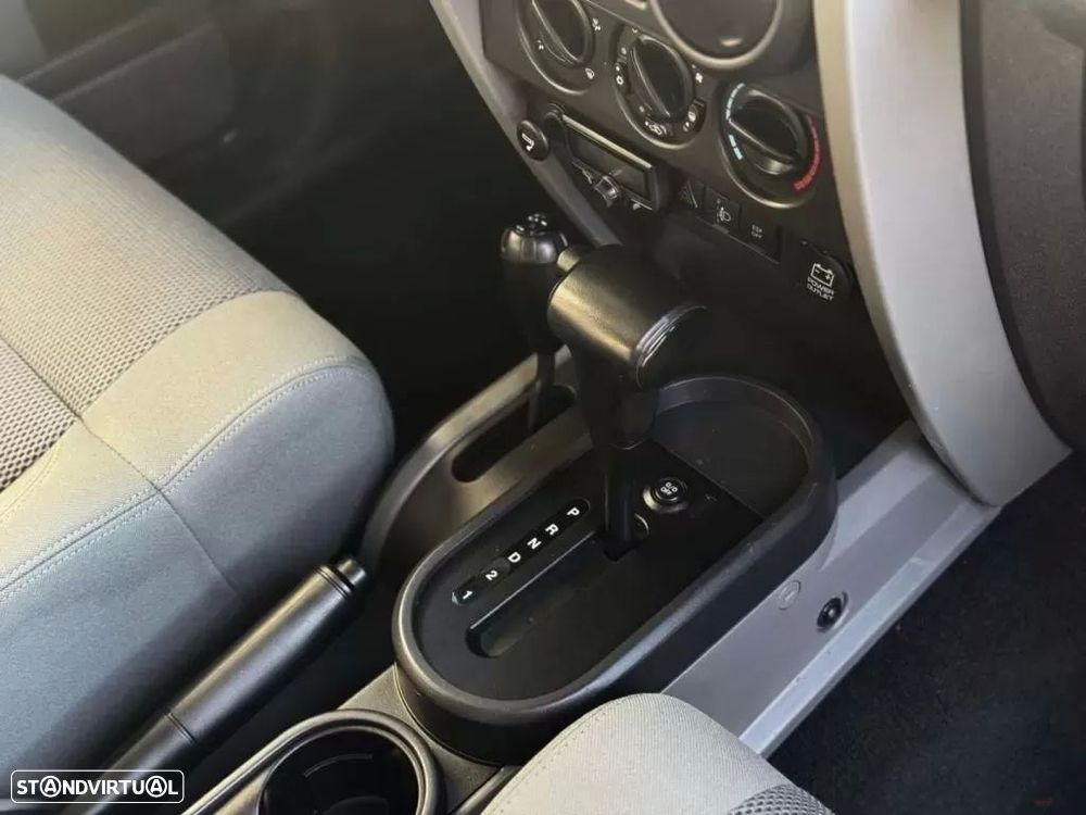 Jeep Wrangler Unlimited 2.8 CRD DPF Auto Sahara - 14