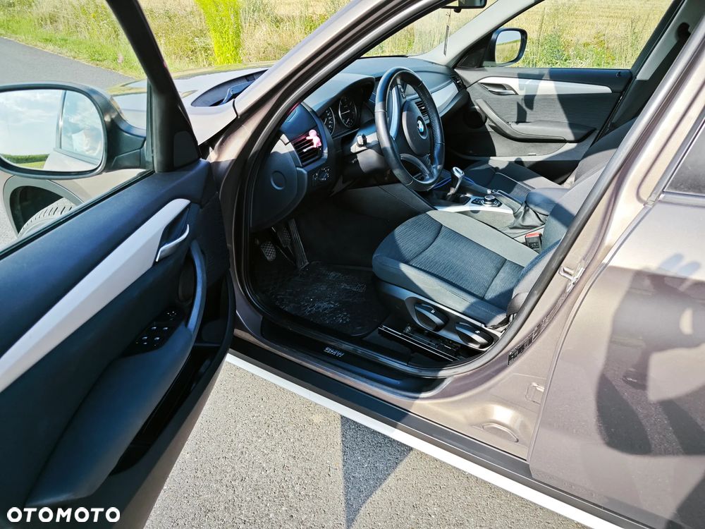 BMW X1 sDrive18d Sport Line - 7