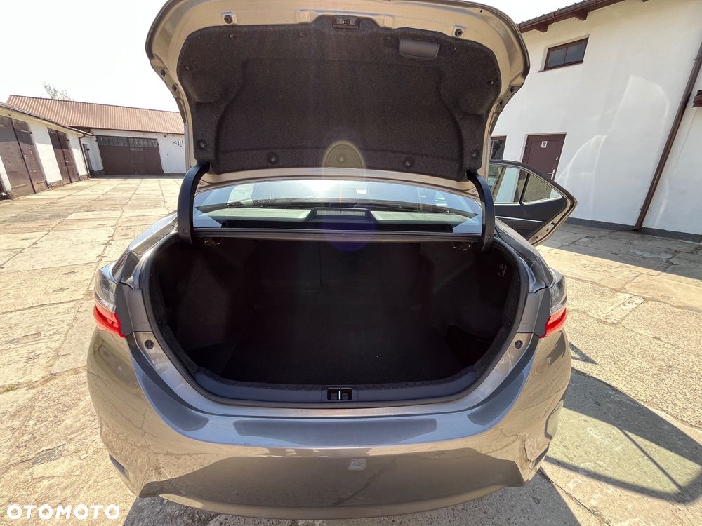 Toyota Corolla 1.6 Comfort - 11