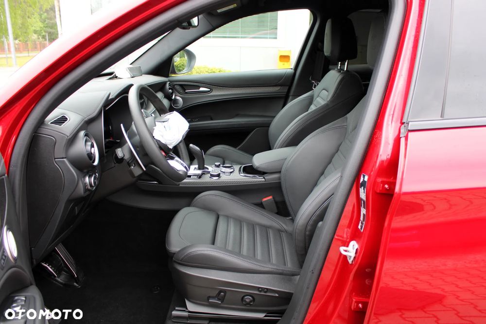 Alfa Romeo Stelvio 2.9 Bi Turbo V6 Quadrifoglio Q4 - 14