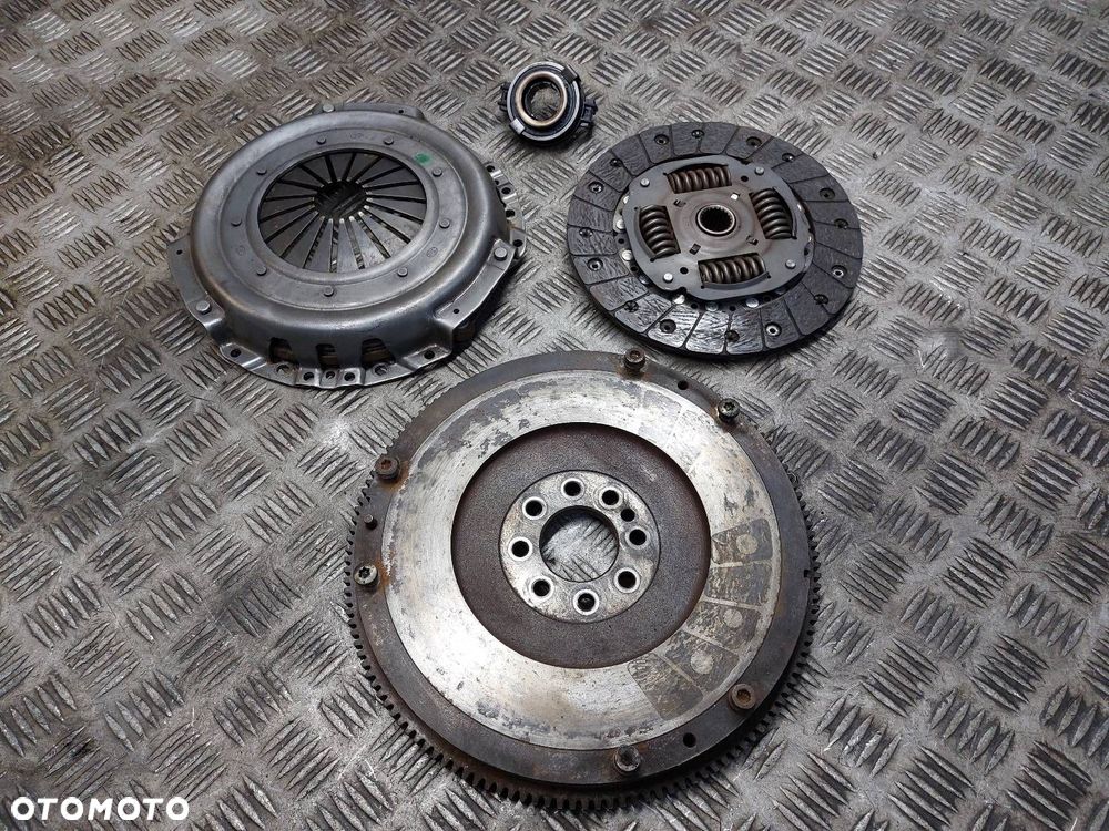 SPRZĘGŁO TARCZA + DOCISK + ŁOŻYSKO + KOŁO ZAMACHOWE FIAT DUCATO II 1.9 TD - 1
